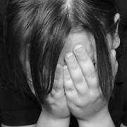 ‘염산 테러’ 가해자에게 똑같이 염산 들이부으라고 판결한 법원