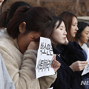 '안락사 논란' 케어, 사료값 동날 판…