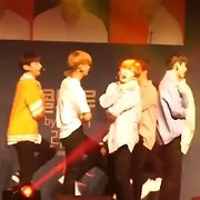?꿀휘 on Twitter