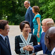李대통령, 만찬서 트럼프와 2시간 긴밀대화…2년연속 G7 "위상 공고"