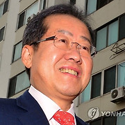 '거취 논란' 洪 "오늘밤 지사직 사퇴"..내일부터 본격 대선행보