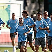 홍명보호, 이런 행운이…하늘이 한국 축구 돕는다→체코 대표팀, 차량 정체로 도로서 1시간 '꽁