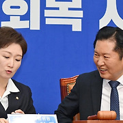 "대표도 책임져라" 이언주 사퇴 '폭탄'에 대통령 직격까지… 민주당 '집안싸움' 불붙나