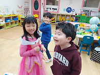 하영이의 생일파티..