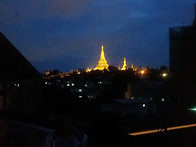 쉐다곤 파고다 뷰가 좋네요..