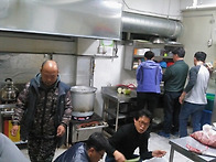 배식봉사팀의 갑작스런 사..