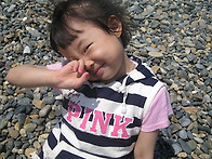 자갈마당에서...