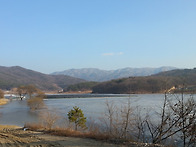 추풍령 저수지에 ..