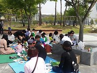 봄소풍 학부모님과 함께 가요.