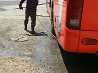 버스는 깨끗이ㅎ