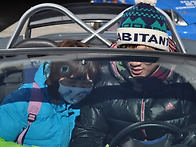 태백 레이싱파크 급습사건..