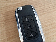 벤틀리 스타일 폴딩키입니..