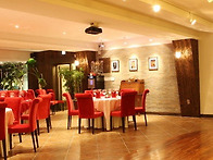 솔아트홀로제툼웨딩홀 / ..