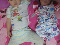 자는 모습이 천사같죠~~