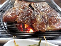 돼지숫불구이 