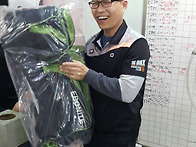 더맥스 1주년 기념사진들