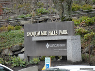 Snoqualmie Falls a..