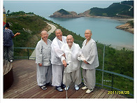 용덕사 스님들과 법우님들..