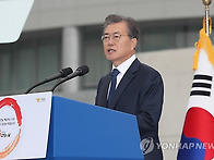 文대통령 "소방관은 국민 ..