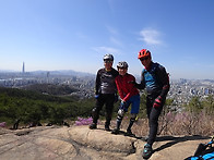꼴랑 3명이라 동영상은 없..
