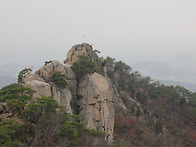 관악산 정상을 오르면 기상..