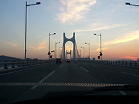 퇴근길에 차에서~..