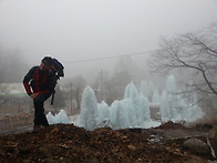 백운 계곡에서