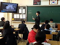 설명하는 글 발표하고 상호..