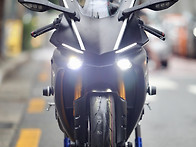 2019 YAMAHA YZF-R1..