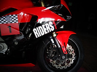 실현의 기대란 막연한 기다..