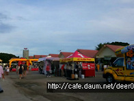 괌 수요일 차모로빌리지 ..