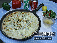 고르곤 졸라 피자