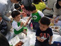 봄소풍 학부모님과 함께 가요.