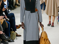 로에베 / 가죽 럭..