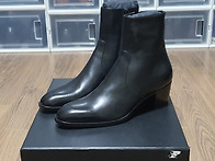 생로랑 / 와이어트..