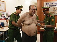 무허가 결혼업자 마약으로..