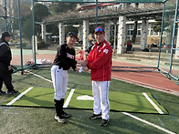 1경기 홈런상 김민욱(72..