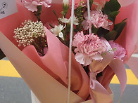 낼 드릴 카네이션 준비완료..