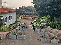학산관 주변 제초작업