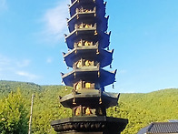 최정사 청동빛 다층석탑