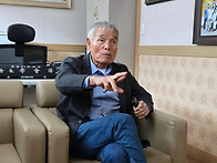 너무 일찍 떠서 ..