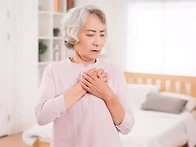 가슴 두근거리는 게 응급 ..