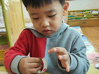 휴지심을 이용하여 목걸이..