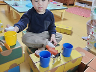 참새반의 놀이모습이에요^..