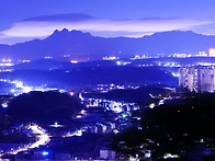 구름안의 산 산 산