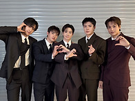 엑소 공계 EXO at MEG..