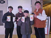 왕과 사는 남자 ..