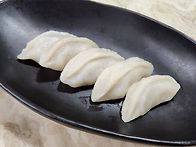 조물조물 송편 빚..