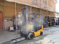 코마츠 1.5톤 전동 지게차..