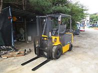 미스비시 2톤 전동 지게차..